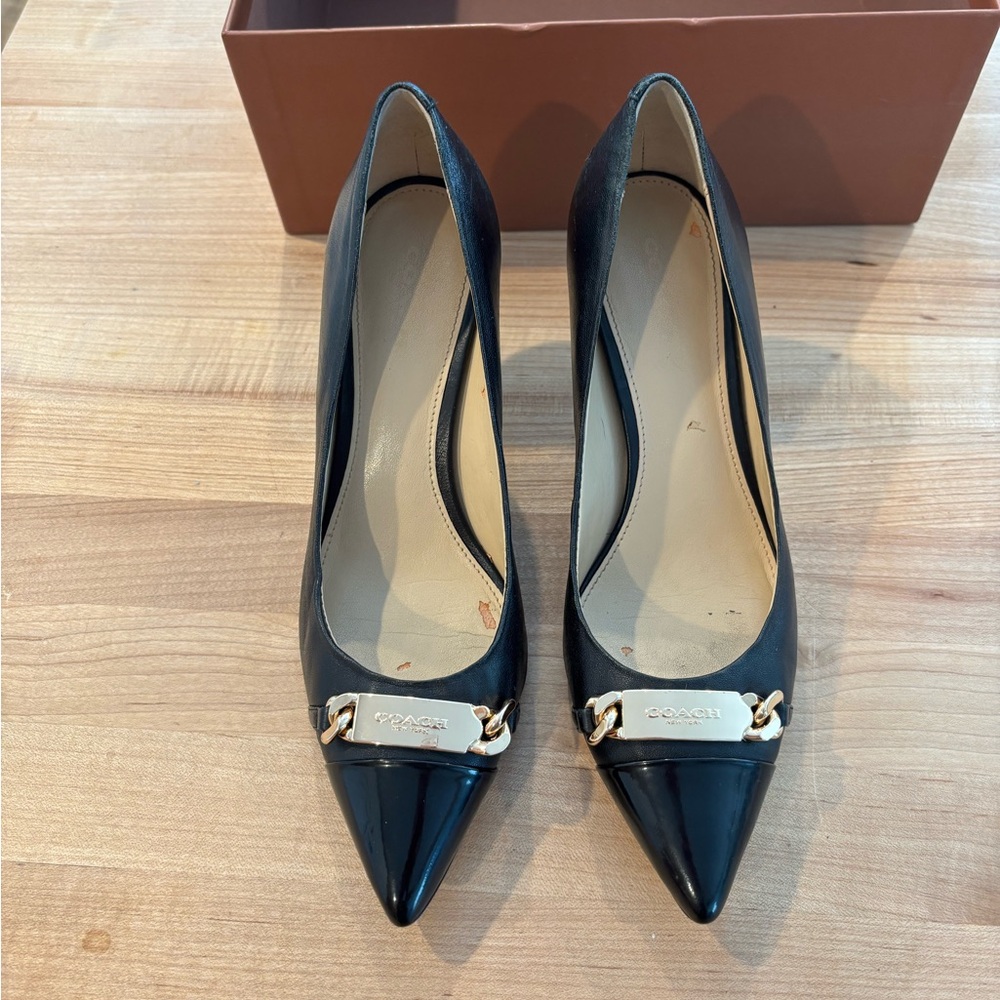 Coach Bowery glove & patent leather kitten heel (size 7)